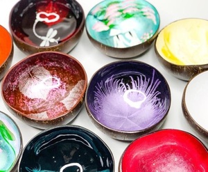 BOLS EN NOIX DE COCO LAQUÉ COULEUR DU VIETNAM DE HAUTE QUALITÉ-BOL EN COQUILLE PEINT ARTISANAT TRADITIONNEL SOUVENIR À BAS PRIX - Product Image 5