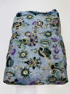 Tissu de soie crêpe pure imprimé avec travail pour robes de mariée tissu de soie de fournisseur indien doux travail manuel soie - Product Image 6