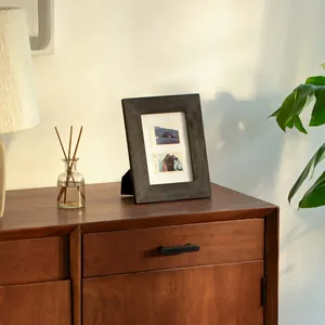 Marco de fotos de madera personalizado para la venta al por mayor | Marco de fotos de madera maciza a granel OEM para sala de estar, dormitorio, decoración de oficina - Product Image 2