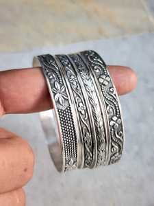 Sterling Silver Plated 4 of <b>Set</b> Flower Texture Vintage Bahamian Bangle Stackable Bracelet For Women Fashion Jewelry Wholesale - Product Image 5