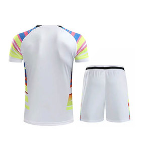 Uniformes de tenis al por mayor con bordado personalizado y logotipos para clubes profesionales conjunto de Polo y pantalones cortos de uniforme de tenis de moda - Product Image 6