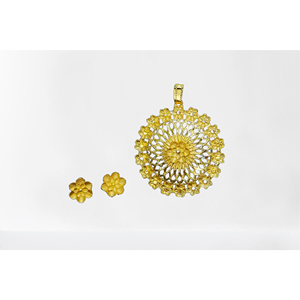 Pendant Gold Plated Brass Alloy Designer With Earring Chain Pendant Set Trendy Traditional Export Designer Jewelry Pendants - Product Image 1