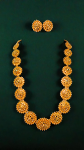 Las mejores ofertas Conjunto de pendientes de collar con chapado en oro de 22 quilates Diseño único Las mujeres usan collar Pendientes Conjunto Joyería - Product Image 3