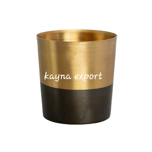 Jardinière en métal plaqué en laiton avec support enduit de poudre noire - Product Image 2