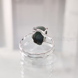 Bijoux en pierre brute bague pour femme émeraude naturelle pierre précieuse brute mai pierre de naissance 2 bande martelée bague en argent sterling 925 de Noël - Product Image 5