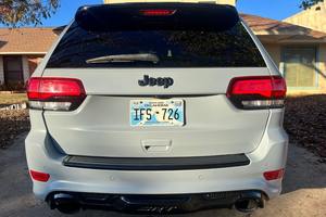 Jeep Grand Cherokee SRT 2018 Usado en Buen Estado - Product Image 2