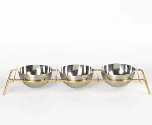 Cuenco decorativo moderno de lujo plateado y dorado con base de diseño de hoja única Ideal para un estilo interior elegante para el hogar - Product Image 5