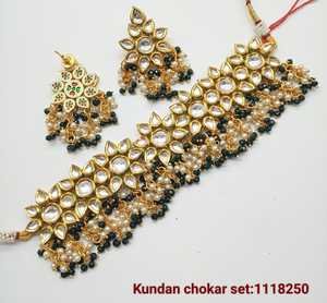 ENSEMBLE DE BIJOUX INDIENS TRADITIONNELS ET À LA MODE EN CUIVRE ENSEMBLE DE BIJOUX DE MARIAGE POUR FEMMES BOUCLES D'OREILLES ET COLLIER - Product Image 2