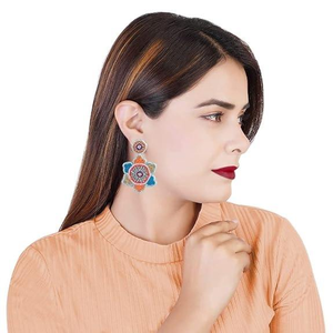 Nouvelles boucles d'oreilles de mode pour les fêtes, les mariages, nouvelles boucles d'oreilles brodées de créateurs, meilleure qualité, couleur ivoire, boucles d'oreilles à perles - Product Image 6
