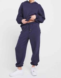 Conjunto Deportivo de 2 Piezas para Mujer, Invierno, Bordado Personalizado con Logotipo de Encaje, Estilo Urbano, Ecológico, 100% Algodón, Transpirable, Color Sólido - Product Image 6