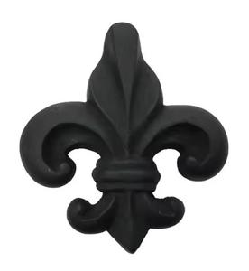 Decorative vintage-style flower iron knobs perfect for cabinets, offering both classic aesthetics and solid metal construction - Product Image 5