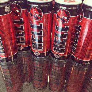 Vente en gros de boisson énergisante Predator 250ml |   Boissons énergisantes Predator en canettes de 250 ml |   Boissons énergisantes pour l'exportation - Product Image 1