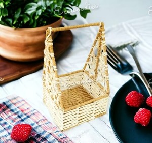 Cesta de Juta Triângulo <span class=keywords><strong>Cute</strong></span> Brown & White com <span class=keywords><strong>Metal</strong></span> Frame Cesta De Juta Cesta De Armazenamento Decorativa Cesta De Juta Acessórios De Cozinha - Product Image 2