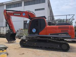 Excavadora usada DOOSAN en buen estado, excavadora de segunda mano DX300 dx225 original de 30 toneladas hecha en Corea, en stock, a la venta - Product Image 3