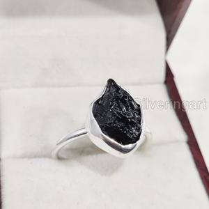 Joyería de piedra en bruto Anillo de mujer Natural Raw Black Tourmaline Gemstone October Birthstone Simple Vintage 925 Anillo de plata esterlina - Product Image 5