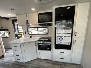 รถพ่วงแคมป์ปิ้ง Jayco Jay F-l-i-g-h-t Slx 321BDS รุ่นใหม่ปี 2026 พร้อมขาย รถพ่วงสำหรับตั้งแคมป์ - Product Image 2