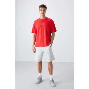 Tommylife เสื้อยืดคอกลมสำหรับผู้ชายพิมพ์ลายขนาดใหญ่88336สีกรมท่า-น้ำเงินเข้ม - Product Image 4