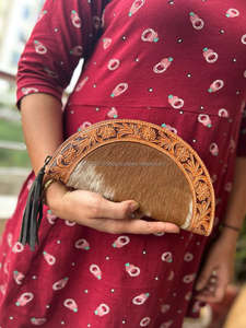 กระเป๋าคลัทช์หนังขนเฟอร์สีน้ำตาลสำหรับผู้หญิงมีสไตล์แบบตะวันตกกระเป๋าถือหนังเครื่องมือขายดีมีเอกลักษณ์ - Product Image 4