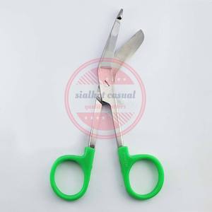 Ciseaux pour infirmières Ciseaux médicaux de qualité supérieure Ciseaux à pansement en acier inoxydable de qualité supérieure - Product Image 2