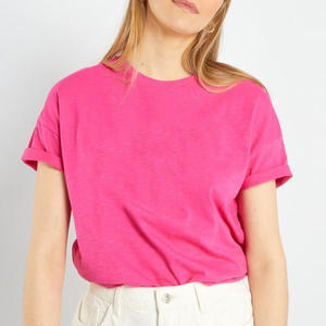 Camisetas de mujer OEM Logotipo personalizado e impresión diseño único Mujeres O-cuello Nuevas camisetas de moda para venta en línea a precio asequible - Product Image 4