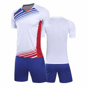 Conjunto de Entrenamiento de Fútbol Personalizable, Camiseta y Pantalones Cortos, Uniforme Transpirable 100% Poliéster para Hombre y Mujer, con Nombre de Equipo Personalizado, Manga Corta - Product Image 3