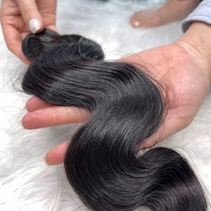 Double-Drawn 100% Remy Qualité Eau Vietnamienne Ondulée 8-20 Pouces Trame de Cheveux Humains Extensions de Perruque en Dentelle de Peau Trame Unique" - Product Image 4