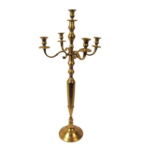 Candélabre en or orné sculpté à la main, support de bougie de qualité supérieure pour une décoration intérieure élégante et luxueuse - Product Image 3