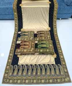 Sari de trabajo de bordado de seda de terciopelo puro de último diseñador por Fab Zone - Product Image 2