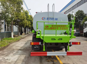 CHACMAN 15000 Litres Hubei 4x2 Euro 6 Camion-citerne à eau à transmission manuelle pour les fermes - Product Image 4