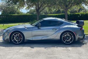 Toyota Supra 3.0 Premium d'occasion propre, modèle 2020 - Product Image 2