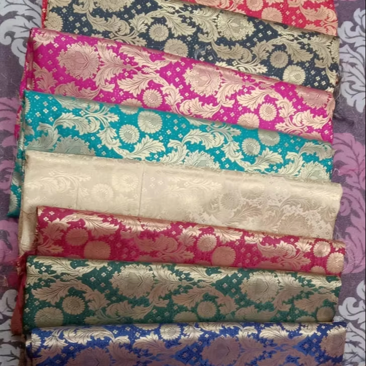 Traditional Nonwoven Jacquard Brocade Fabric Plaid Pattern for Wedding Ethnic Garments Boys Girls Accessories-Wholesale Supplier