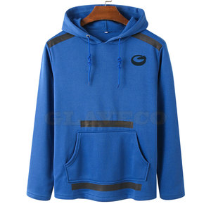 Cómodas sudaderas básicas para hombre, sudaderas con capucha con logotipo personalizado sostenible para hombre, sudaderas con capucha ligeras para hombre - Product Image 1