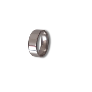 Bague d'anniversaire de mariage plate en acier inoxydable 316L pour hommes et femmes en argent poli Produit de bricolage personnalisable avec support OEM - Product Image 1