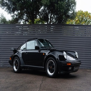 Porsche 911 (930) USADO de 1987 con Volante a la Izquierda/Derecha - Product Image 1