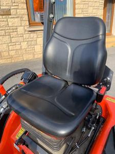 Mini japonés de alta eficiencia para Kubota BX2350 4x4 Tractor de jardín Tractor de ruedas con componentes centrales-Motor y rodamientos - Product Image 4