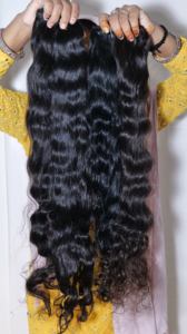 Extensions de cheveux humains vierges brésiliennes péruviennes indiennes Remy alignées sur la cuticule naturelle, tissages bon marché, style ondulé - Product Image 6