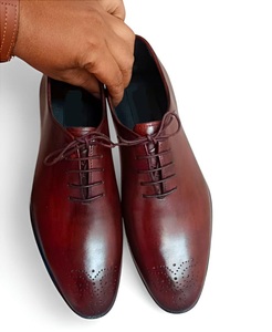 Chaussures Oxford de haute qualité avec logo personnalisé d'usine chaussures habillées en cuir véritable pour hommes chaussures élégantes, durables et confortables - Product Image 6