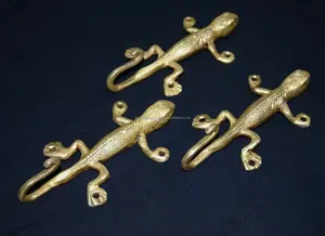 Luxury Golden Finished Solid Brass Wall Decorative Lizard Design Wall and <b>Door</b> Hooks for Cloth and <b>Towel</b> for Sale in Bulk - Product Image 4
