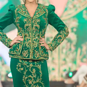 2024 nouveau superbe Zari broderie vert veste Karakou robe haute soie Net embelli cristal perles de verre perles Dabka travail - Product Image 1