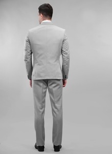 ชุดสูทผู้ชายสีเทาสไตล์โมเดิร์น 5 ชิ้น ผลิตในอินเดีย สำหรับงานแต่งงาน ธุรกิจ และงานอีเว้นท์ มีจำหน่ายสำหรับการส่งออก - Product Image 4