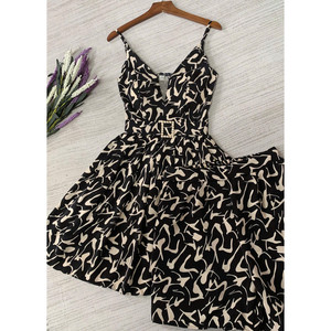 Robe de soirée à col V au-dessus du genou - Product Image 6