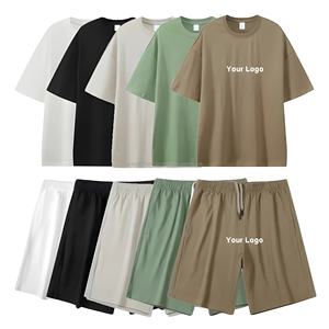 Vente en gros de costume de sport d'été de jogging pour hommes, t-shirt à manches courtes, ensemble de shorts, piste de course à pied surdimensionnée personnalisée - Product Image 4