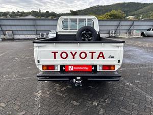 2025สำหรับ Toyota Land Cruiser 79 2.8GD-6 SINGLE CAB Manual tickup ที่นั่งหนังสีดำกล้องด้านหลัง ACC พวงมาลัยขวาซ้าย - Product Image 6