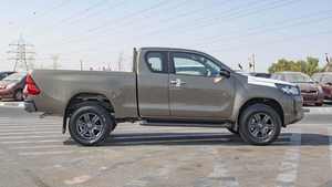 Nuevo/USADO TOYOTA HILUX SC 2023 BLANCO 2.5L con Cámara Trasera 360, Capacidad de Carga 31-40T, Emisión Diésel/GAS, Automático - Product Image 3