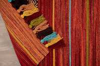 Indischer Rot Gestreifter Kilim-Teppich Vintage Böhmischer Handgewebter Woll-Teppich Rostfarbener Flacher Geometrischer Bodenteppich Umweltfreundlich Haustierfreundlich