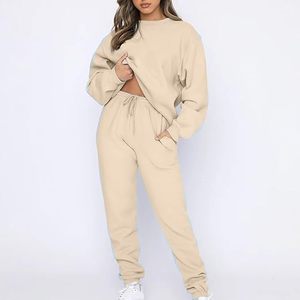 Conjunto de Sudadera Holgada Informal con Capucha y Pantalones Cortos, Sudadera de Cuello Redondo Extra Grande, Conjunto de 2 Piezas para Mujer, Antibacteriano, Transpirable, para Invierno - Product Image 3