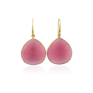 Boucles d'oreilles pendantes pour femmes, forme de cœur, œil de chat rose, serties, plaquées or 18 carats, légères, minimalistes, à crochet - Product Image 1
