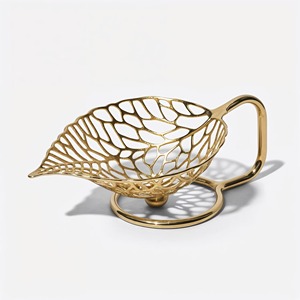 Bol à fruits moderne en métal, bol de service contemporain fantaisie en forme de feuille pour fruits, vaisselle moderne par KHOOSI OVERSEAS - Product Image 2