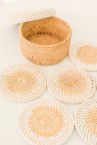 Napperons Travail manuel naturel tressé rond rotin napperons vente en gros naturel tapis de table coloré nouveau design - Product Image 5