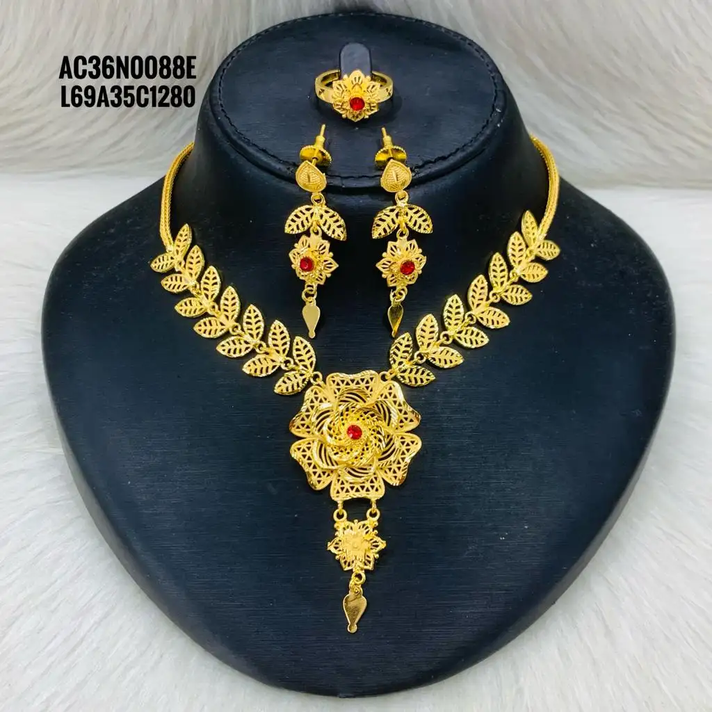 Set kalung perhiasan modis Desain online